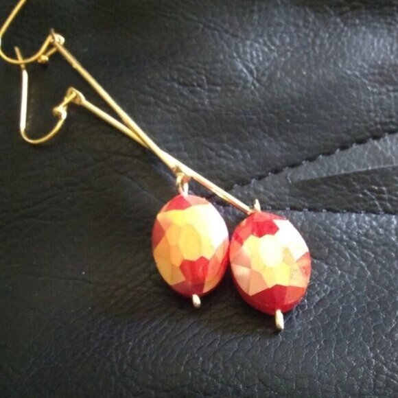 Flashy! Flirty! Summer Sexy on @ Stick! Hot Orange Mango Faceted Dangle Earrings - Picture 7 of 8